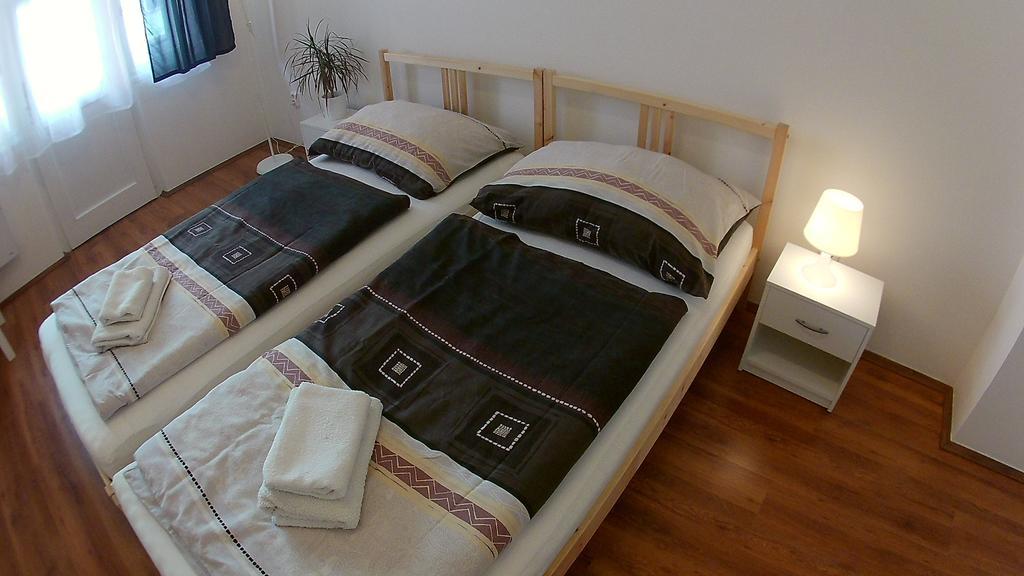Jezerka Apartments Prag Dış mekan fotoğraf