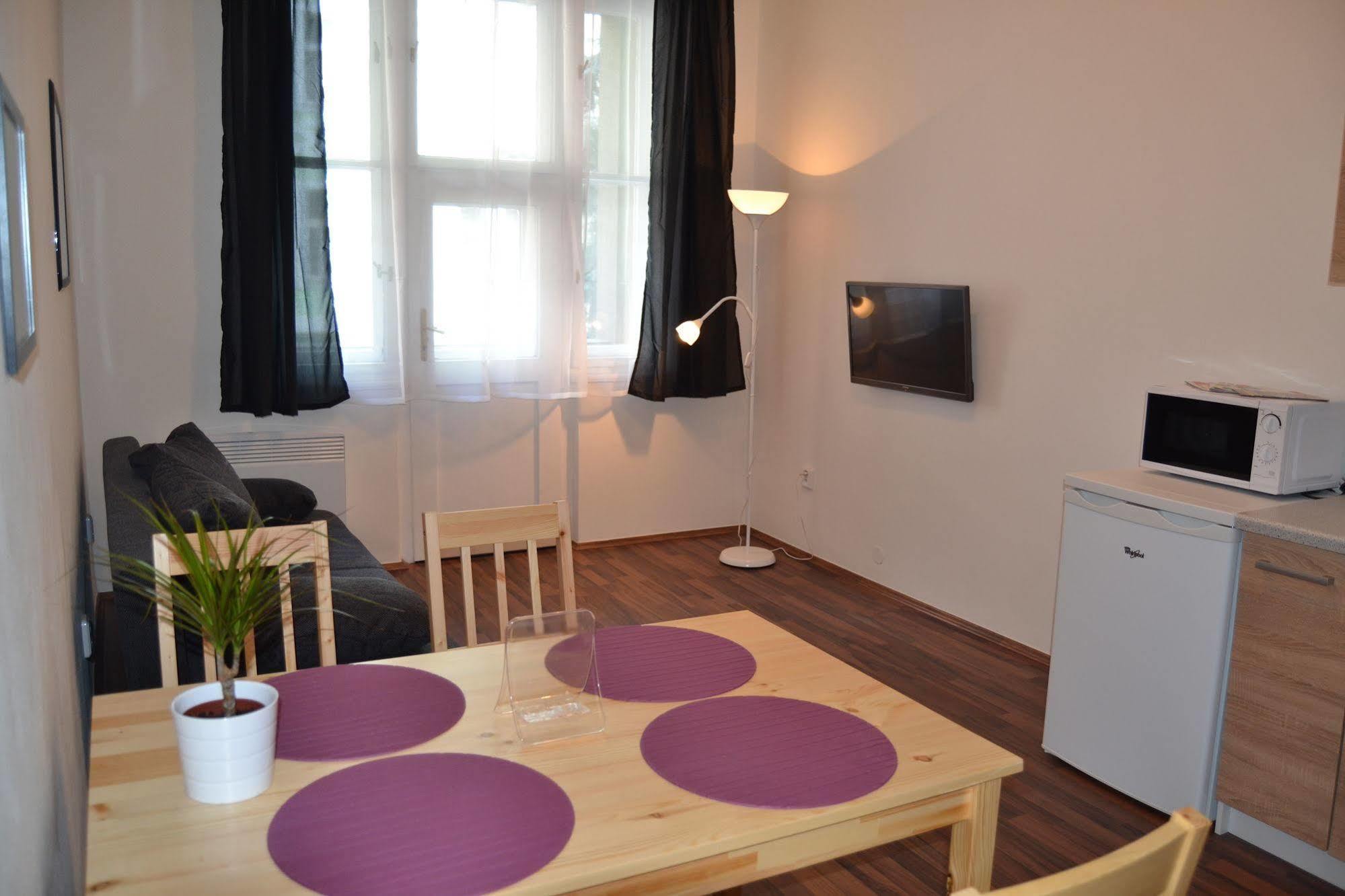 Jezerka Apartments Prag Dış mekan fotoğraf