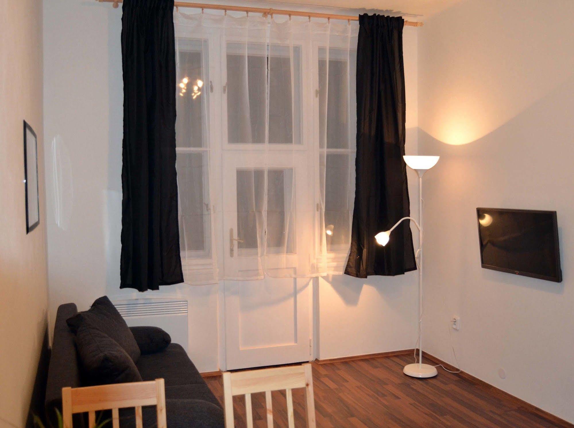 Jezerka Apartments Prag Dış mekan fotoğraf
