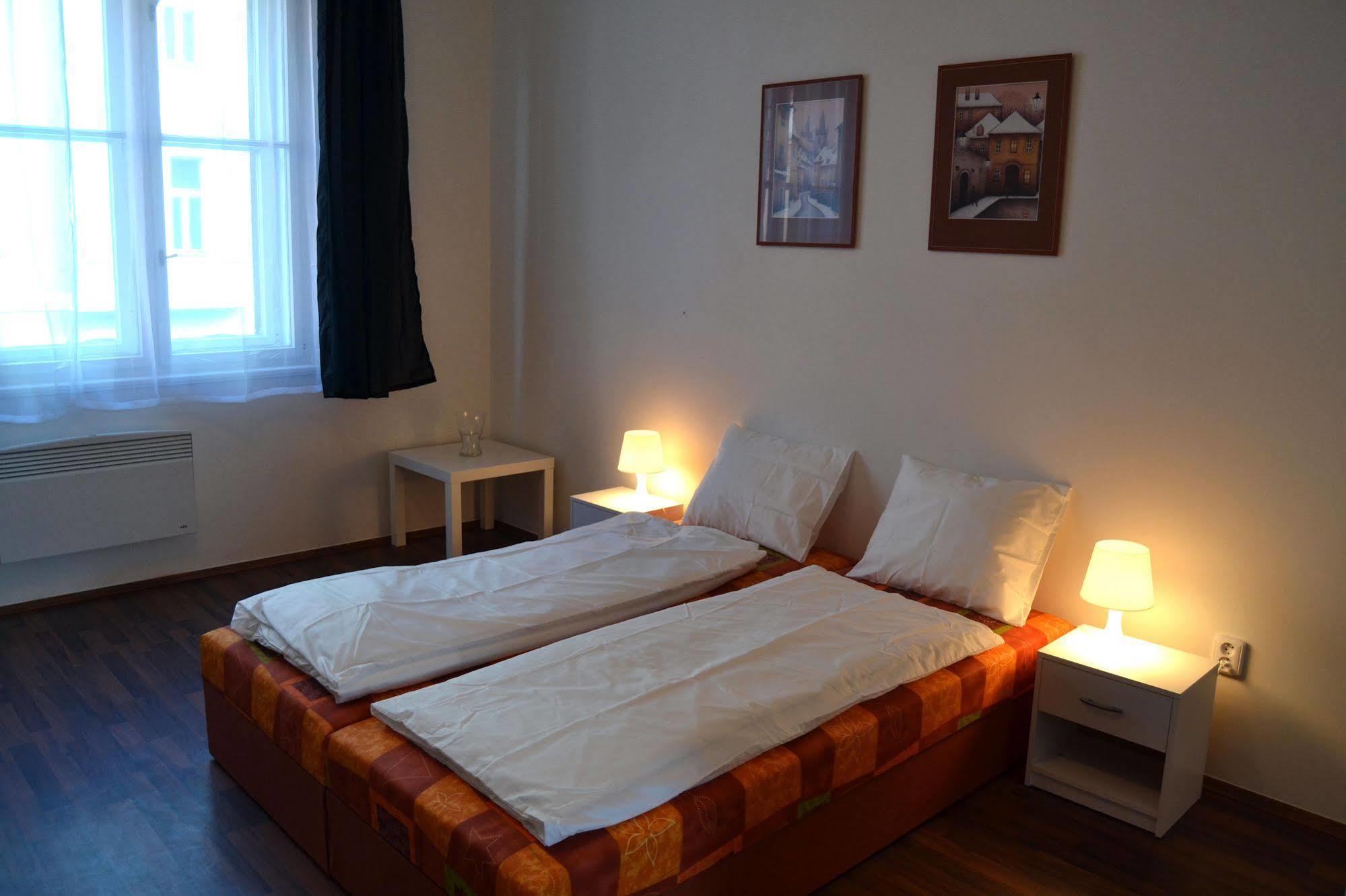 Jezerka Apartments Prag Dış mekan fotoğraf