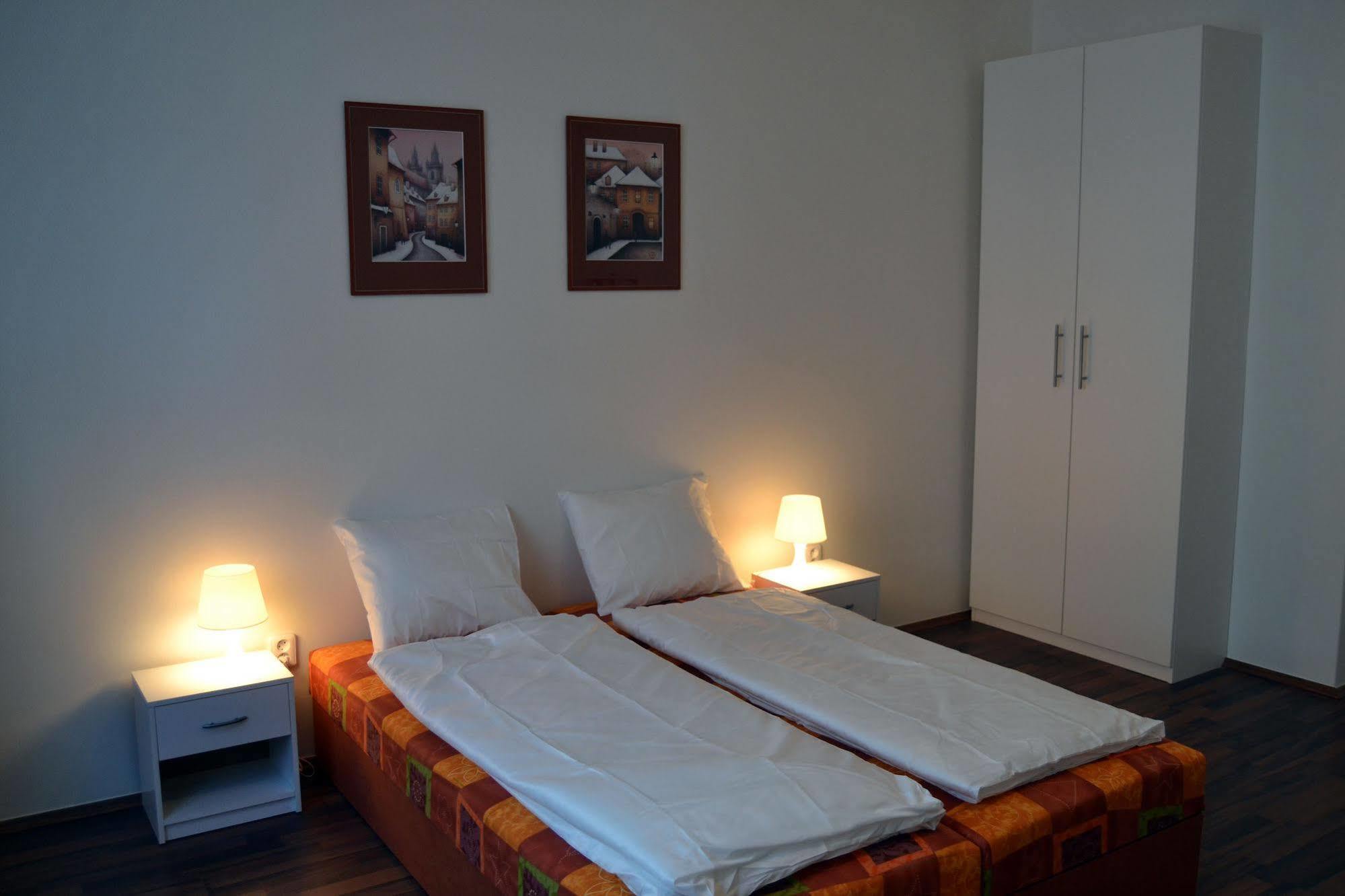 Jezerka Apartments Prag Dış mekan fotoğraf