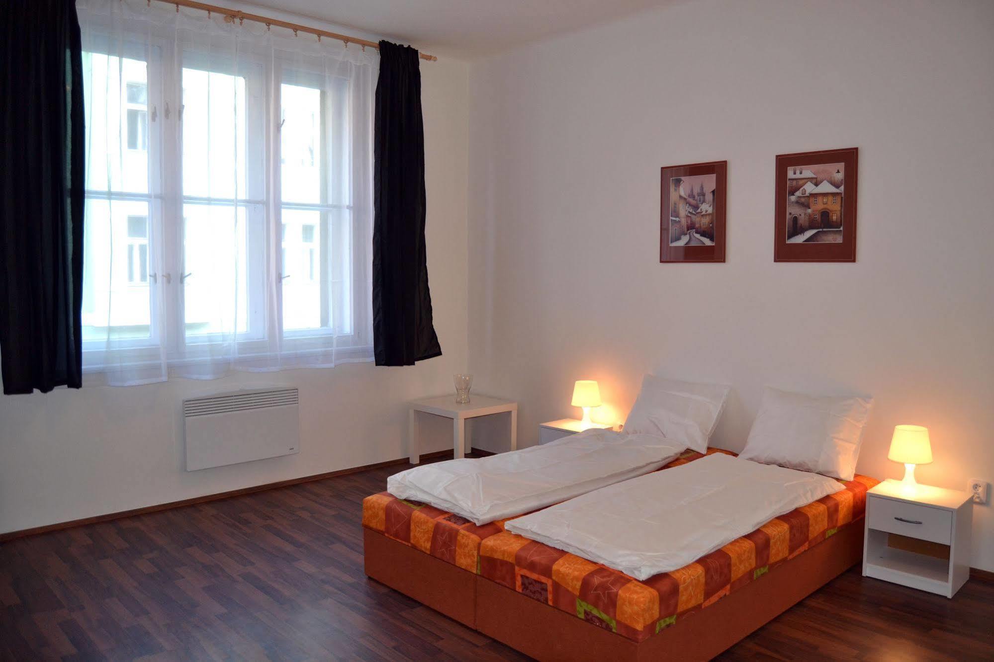Jezerka Apartments Prag Dış mekan fotoğraf